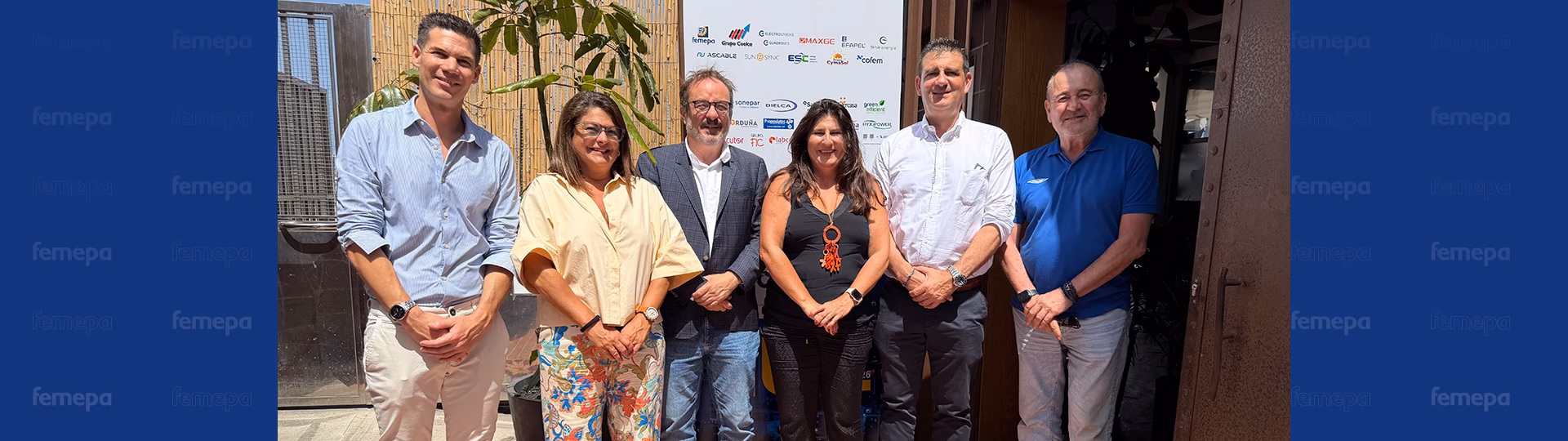 La Fiesta de la Luz bate récords: 370 profesionales se reúnen para impulsar el futuro energético y de las telecomunicaciones de Canarias. 